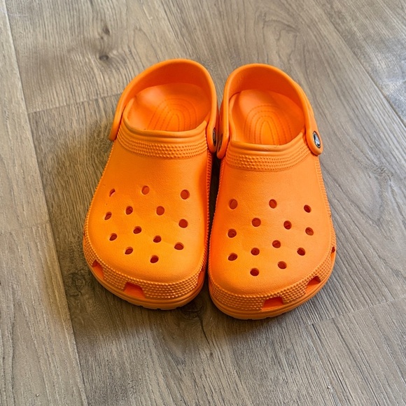 CROCS Kids Vibrant Orange Sandals - Picture 3 of 8